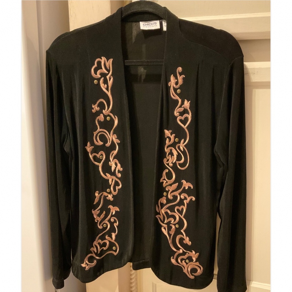 Chico’s Travelers Small Black Cardigan Jacket SZ 1 Open Stretch Embroidered
